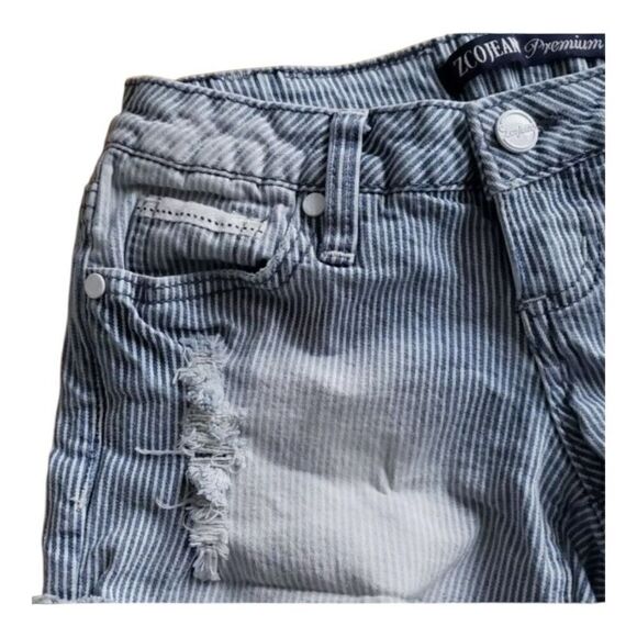 ZCO Jeans Premium Blue Striped Denim Jean Shorts Distressed Junior Size 1 Cotton - Picture 4 of 12
